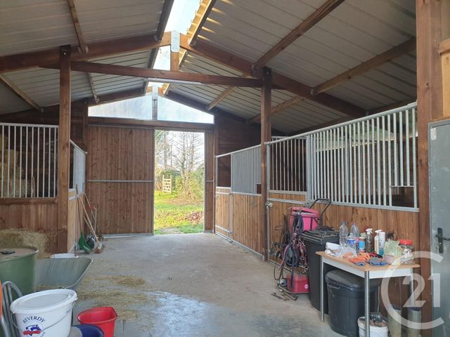 Afficher la photo en grand maison à vendre - 7 pièces - 235.0 m2 - MOUTIERS SUR LE LAY - 85 - PAYS-DE-LOIRE - Century 21 Solution Immobilière