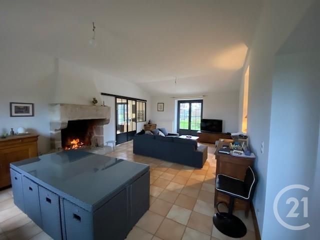 Afficher la photo en grand maison à vendre - 7 pièces - 235.0 m2 - MOUTIERS SUR LE LAY - 85 - PAYS-DE-LOIRE - Century 21 Solution Immobilière