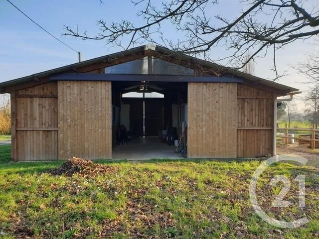 Afficher la photo en grand maison à vendre - 7 pièces - 235.0 m2 - MOUTIERS SUR LE LAY - 85 - PAYS-DE-LOIRE - Century 21 Solution Immobilière