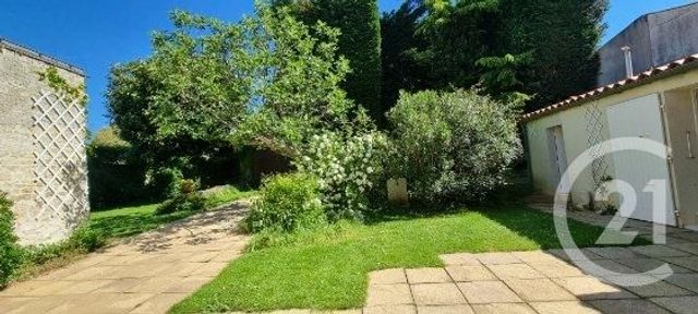 maison à vendre - 7 pièces - 160.0 m2 - LUCON - 85 - PAYS-DE-LOIRE - Century 21 Solution Immobilière