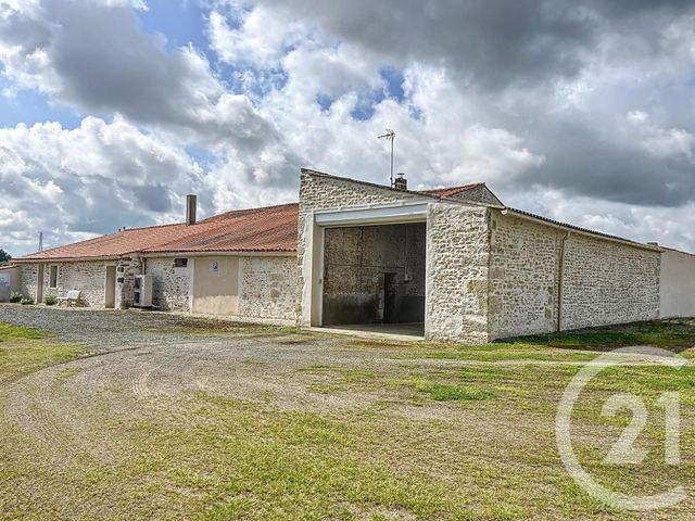 maison à vendre - 10 pièces - 259.34 m2 - LUCON - 85 - PAYS-DE-LOIRE - Century 21 Solution Immobilière