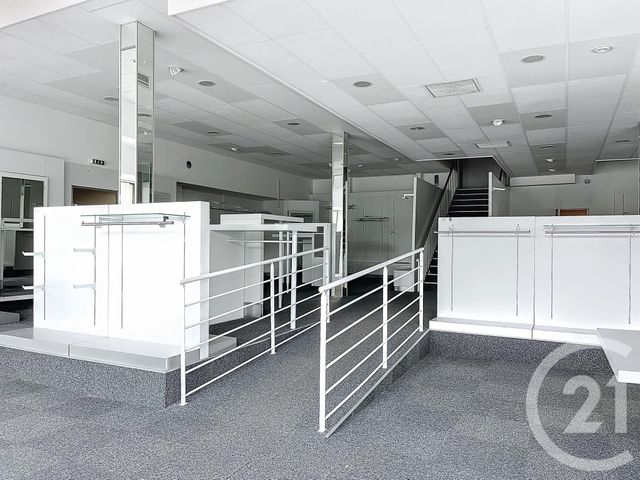 commerce à vendre - 550.0 m2 - NALLIERS - 85 - PAYS-DE-LOIRE - Century 21 Solution Immobilière
