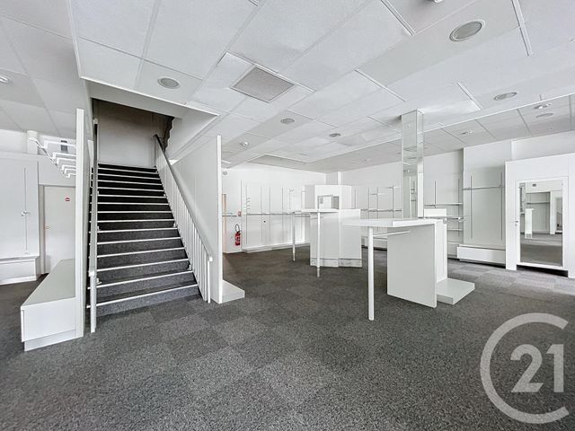 commerce à vendre - 550.0 m2 - NALLIERS - 85 - PAYS-DE-LOIRE - Century 21 Solution Immobilière