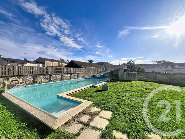 maison à vendre - 7 pièces - 171.13 m2 - STE GEMME LA PLAINE - 85 - PAYS-DE-LOIRE - Century 21 Solution Immobilière