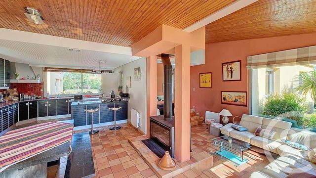 maison à vendre - 8 pièces - 180.0 m2 - LUCON - 85 - PAYS-DE-LOIRE - Century 21 Solution Immobilière