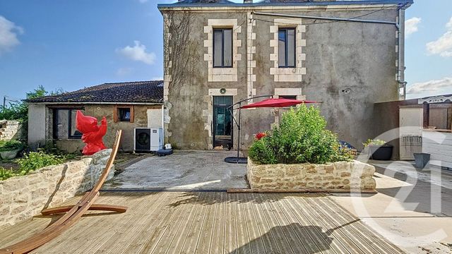 Afficher la photo en grand maison à vendre - 9 pièces - 155.24 m2 - LUCON - 85 - PAYS-DE-LOIRE - Century 21 Solution Immobilière