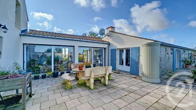 maison à vendre - 6 pièces - 168.0 m2 - CHAILLE LES MARAIS - 85 - PAYS-DE-LOIRE - Century 21 Solution Immobilière