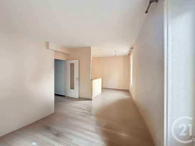 Appartement T3 à vendre - 3 pièces - 120.0 m2 - LUCON - 85 - PAYS-DE-LOIRE - Century 21 Solution Immobilière