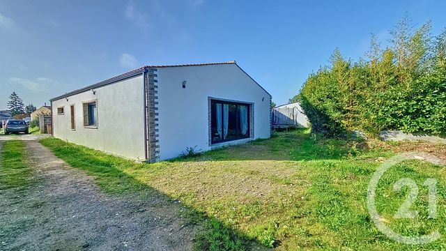 maison à vendre - 6 pièces - 166.0 m2 - CHAMPAGNE LES MARAIS - 85 - PAYS-DE-LOIRE - Century 21 Solution Immobilière