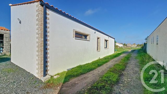maison à vendre - 6 pièces - 166.0 m2 - CHAMPAGNE LES MARAIS - 85 - PAYS-DE-LOIRE - Century 21 Solution Immobilière