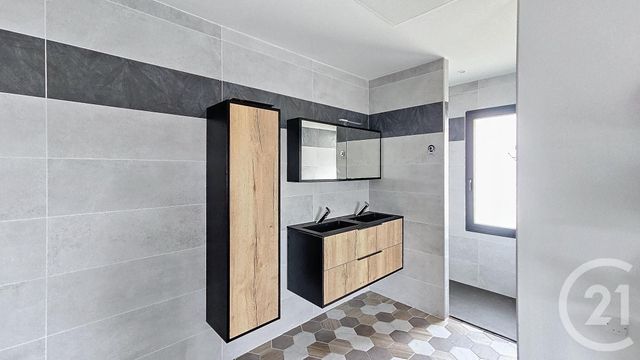 maison à vendre - 6 pièces - 166.0 m2 - CHAMPAGNE LES MARAIS - 85 - PAYS-DE-LOIRE - Century 21 Solution Immobilière