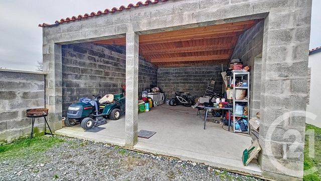 maison à vendre - 6 pièces - 166.0 m2 - CHAMPAGNE LES MARAIS - 85 - PAYS-DE-LOIRE - Century 21 Solution Immobilière