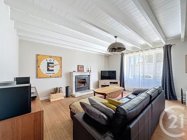 Afficher la photo en grand maison à vendre - 7 pièces - 151.0 m2 - THIRE - 85 - PAYS-DE-LOIRE - Century 21 Solution Immobilière