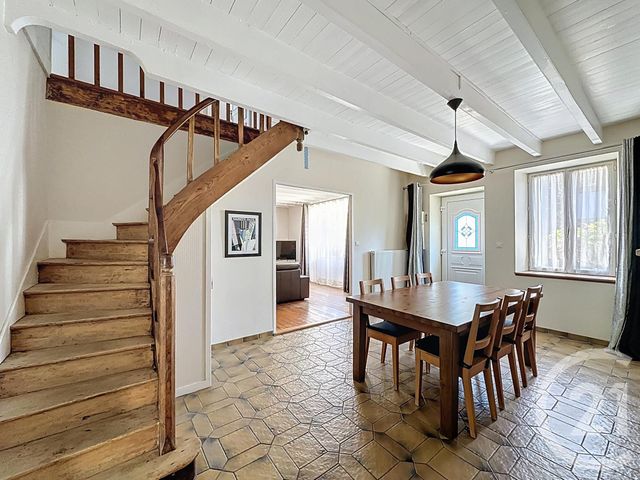 Afficher la photo en grand maison à vendre - 7 pièces - 151.0 m2 - THIRE - 85 - PAYS-DE-LOIRE - Century 21 Solution Immobilière