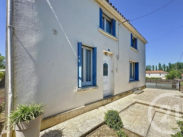 Afficher la photo en grand maison à vendre - 7 pièces - 151.0 m2 - THIRE - 85 - PAYS-DE-LOIRE - Century 21 Solution Immobilière