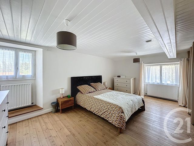 Afficher la photo en grand maison à vendre - 7 pièces - 151.0 m2 - THIRE - 85 - PAYS-DE-LOIRE - Century 21 Solution Immobilière