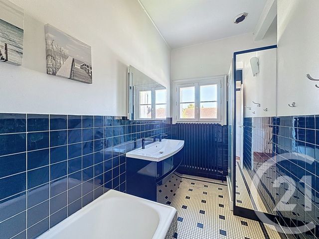 maison à vendre - 9 pièces - 198.2 m2 - LUCON - 85 - PAYS-DE-LOIRE - Century 21 Solution Immobilière