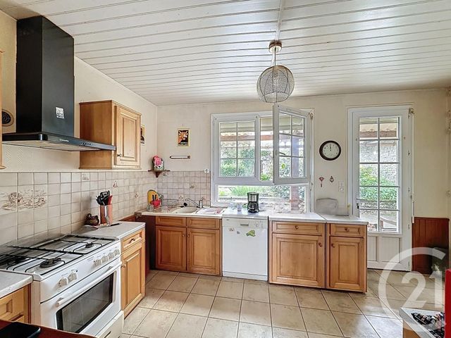 maison à vendre - 5 pièces - 111.92 m2 - THIRE - 85 - PAYS-DE-LOIRE - Century 21 Solution Immobilière