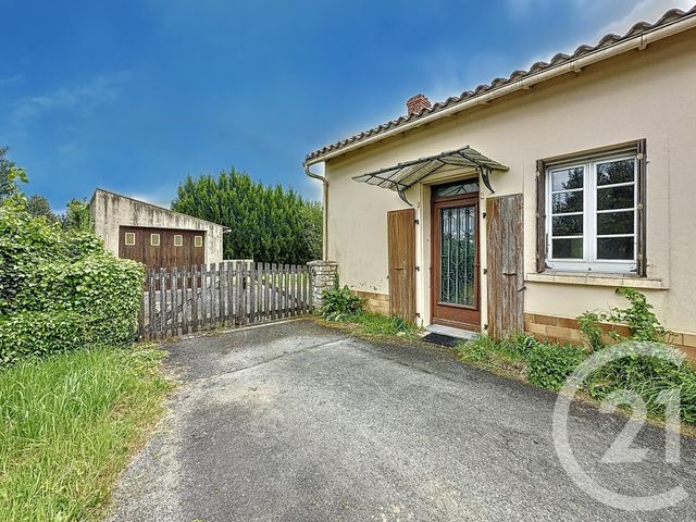 maison à vendre - 5 pièces - 111.92 m2 - THIRE - 85 - PAYS-DE-LOIRE - Century 21 Solution Immobilière