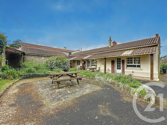 maison à vendre - 5 pièces - 111.92 m2 - THIRE - 85 - PAYS-DE-LOIRE - Century 21 Solution Immobilière