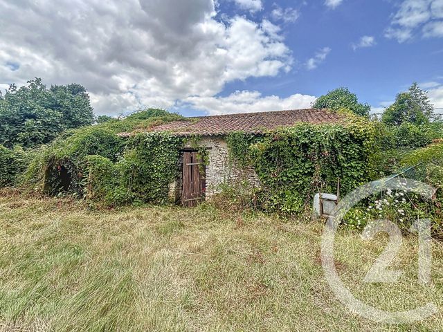 maison à vendre - 7 pièces - 178.6 m2 - ST ETIENNE DE BRILLOUET - 85 - PAYS-DE-LOIRE - Century 21 Solution Immobilière