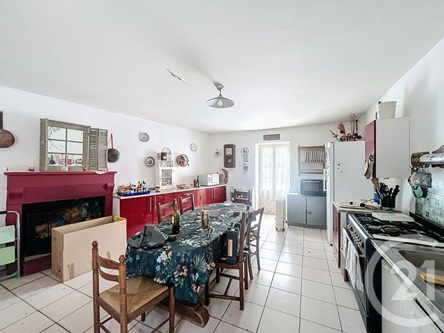 maison à vendre - 7 pièces - 178.6 m2 - ST ETIENNE DE BRILLOUET - 85 - PAYS-DE-LOIRE - Century 21 Solution Immobilière