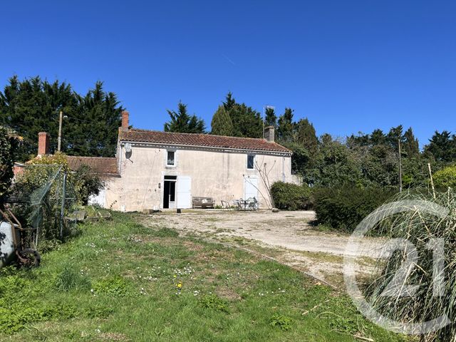 maison à vendre - 7 pièces - 178.6 m2 - ST ETIENNE DE BRILLOUET - 85 - PAYS-DE-LOIRE - Century 21 Solution Immobilière
