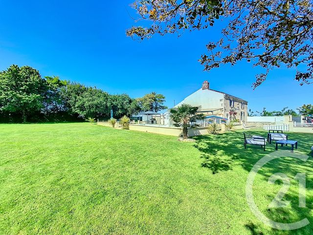 Afficher la photo en grand maison à vendre - 6 pièces - 151.36 m2 - PETOSSE - 85 - PAYS-DE-LOIRE - Century 21 Solution Immobilière