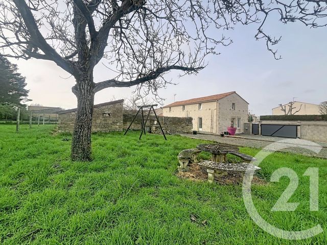 maison à vendre - 5 pièces - 216.6 m2 - LES MAGNILS REIGNIERS - 85 - PAYS-DE-LOIRE - Century 21 Solution Immobilière