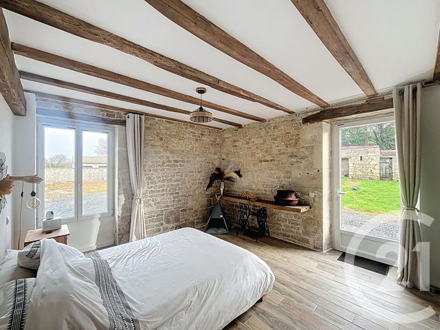 maison à vendre - 5 pièces - 216.6 m2 - LES MAGNILS REIGNIERS - 85 - PAYS-DE-LOIRE - Century 21 Solution Immobilière