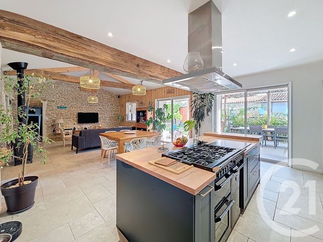 maison à vendre - 5 pièces - 158.73 m2 - CHAILLE LES MARAIS - 85 - PAYS-DE-LOIRE - Century 21 Solution Immobilière