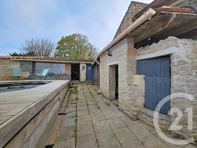maison à vendre - 5 pièces - 158.73 m2 - CHAILLE LES MARAIS - 85 - PAYS-DE-LOIRE - Century 21 Solution Immobilière