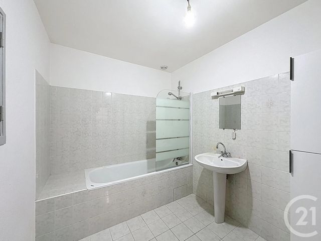 Afficher la photo en grand maison à vendre - 3 pièces - 84.0 m2 - STE HERMINE - 85 - PAYS-DE-LOIRE - Century 21 Solution Immobilière