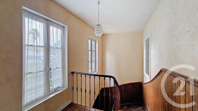 Afficher la photo en grand maison à vendre - 9 pièces - 260.19 m2 - LUCON - 85 - PAYS-DE-LOIRE - Century 21 Solution Immobilière