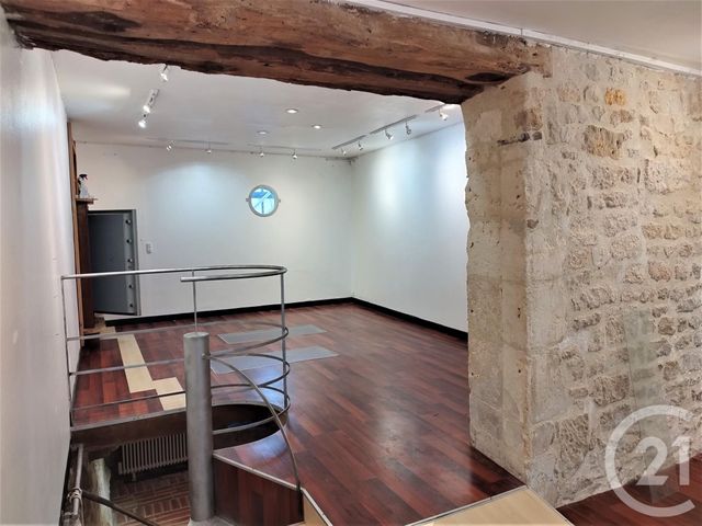 maison à vendre - 8 pièces - 184.03 m2 - FONTENAY LE COMTE - 85 - PAYS-DE-LOIRE - Century 21 Solution Immobilière