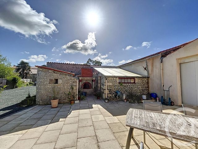 maison à vendre - 5 pièces - 201.72 m2 - ST PIERRE LE VIEUX - 85 - PAYS-DE-LOIRE - Century 21 Solution Immobilière