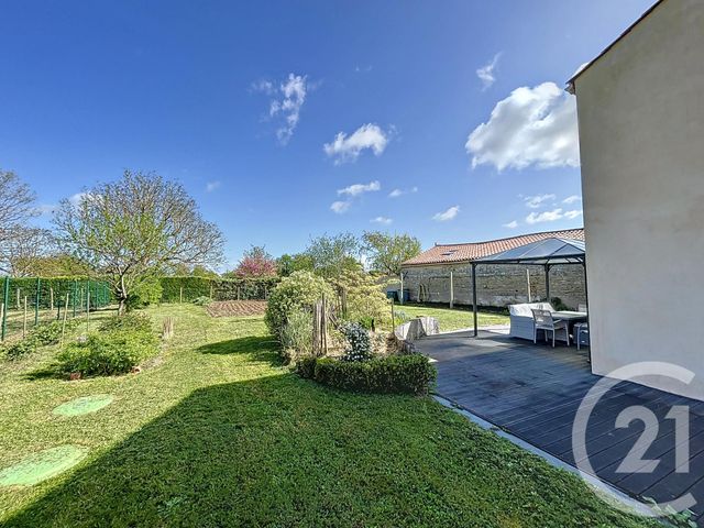 maison à vendre - 5 pièces - 201.72 m2 - ST PIERRE LE VIEUX - 85 - PAYS-DE-LOIRE - Century 21 Solution Immobilière