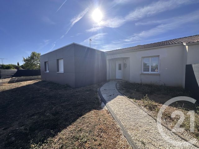 maison à vendre - 5 pièces - 123.0 m2 - ST JEAN DE BEUGNE - 85 - PAYS-DE-LOIRE - Century 21 Solution Immobilière