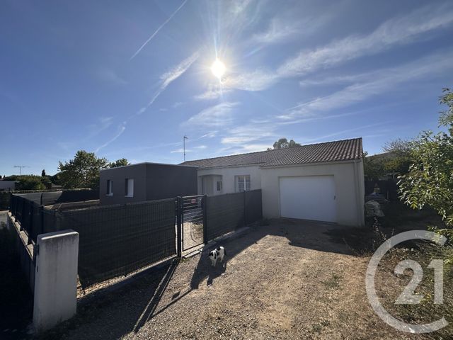 maison à vendre - 5 pièces - 123.0 m2 - ST JEAN DE BEUGNE - 85 - PAYS-DE-LOIRE - Century 21 Solution Immobilière