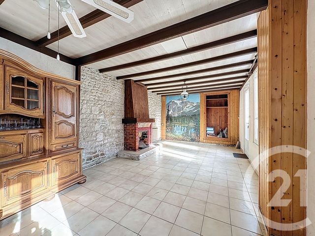 maison à vendre - 6 pièces - 138.6 m2 - VELLUIRE - 85 - PAYS-DE-LOIRE - Century 21 Solution Immobilière