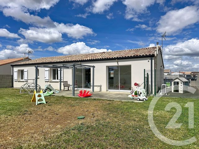 maison à vendre - 5 pièces - 110.4 m2 - LES MAGNILS REIGNIERS - 85 - PAYS-DE-LOIRE - Century 21 Solution Immobilière
