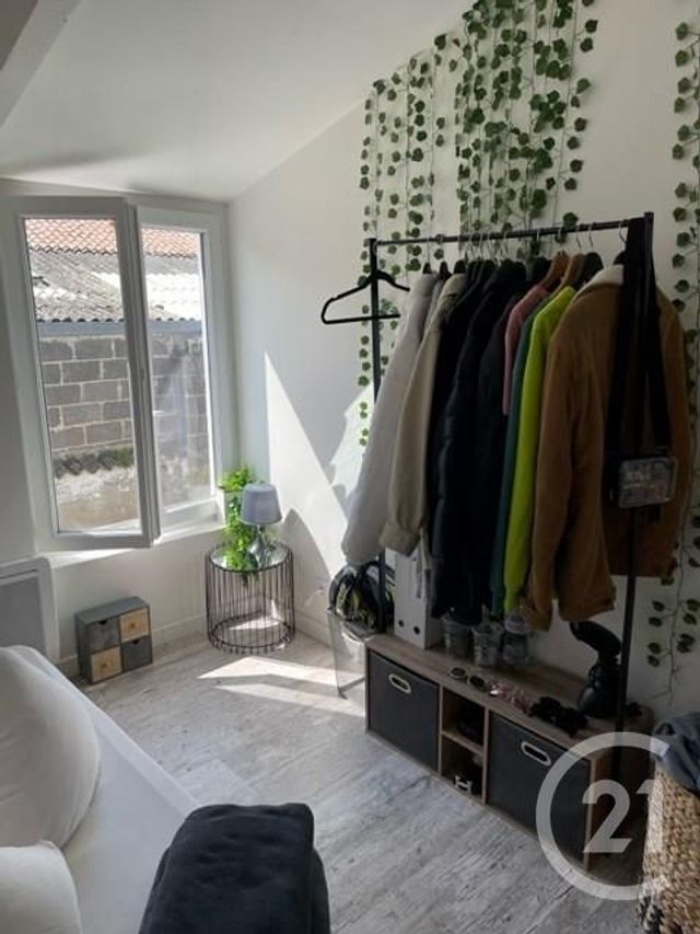 Appartement F2 à louer - 2 pièces - 29.35 m2 - LUCON - 85 - PAYS-DE-LOIRE - Century 21 Solution Immobilière