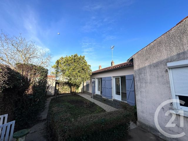 maison à louer - 3 pièces - 106.17 m2 - LUCON - 85 - PAYS-DE-LOIRE - Century 21 Solution Immobilière