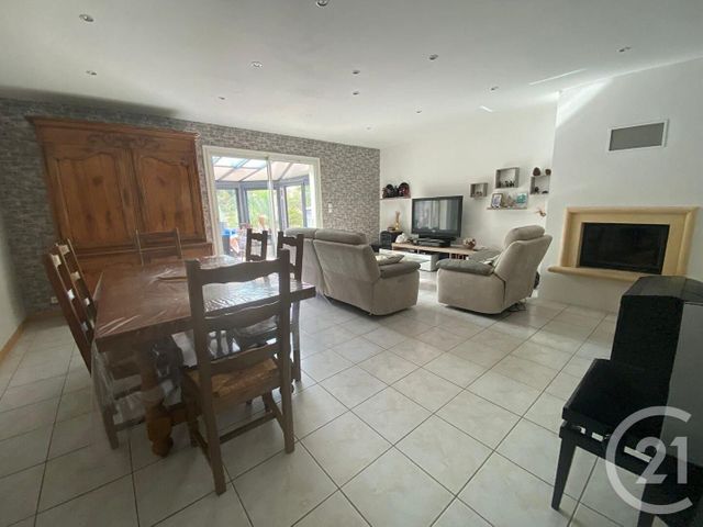 maison à vendre - 7 pièces - 142.0 m2 - ST MICHEL EN L HERM - 85 - PAYS-DE-LOIRE - Century 21 Solution Immobilière