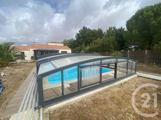 maison à vendre - 7 pièces - 142.0 m2 - ST MICHEL EN L HERM - 85 - PAYS-DE-LOIRE - Century 21 Solution Immobilière