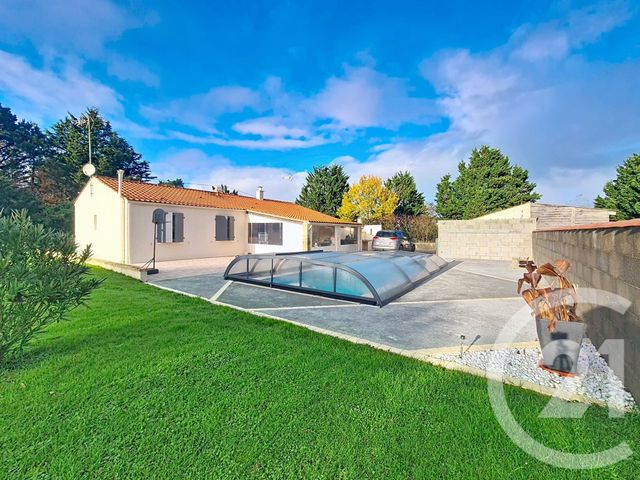 maison à vendre - 6 pièces - 115.0 m2 - ST JEAN DE BEUGNE - 85 - PAYS-DE-LOIRE - Century 21 Solution Immobilière