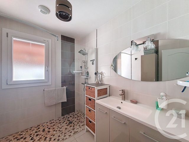 maison à vendre - 6 pièces - 115.0 m2 - ST JEAN DE BEUGNE - 85 - PAYS-DE-LOIRE - Century 21 Solution Immobilière