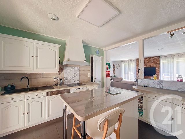 maison à vendre - 6 pièces - 115.0 m2 - ST JEAN DE BEUGNE - 85 - PAYS-DE-LOIRE - Century 21 Solution Immobilière