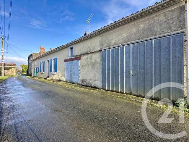 maison à vendre - 4 pièces - 110.0 m2 - MOUTIERS SUR LE LAY - 85 - PAYS-DE-LOIRE - Century 21 Solution Immobilière