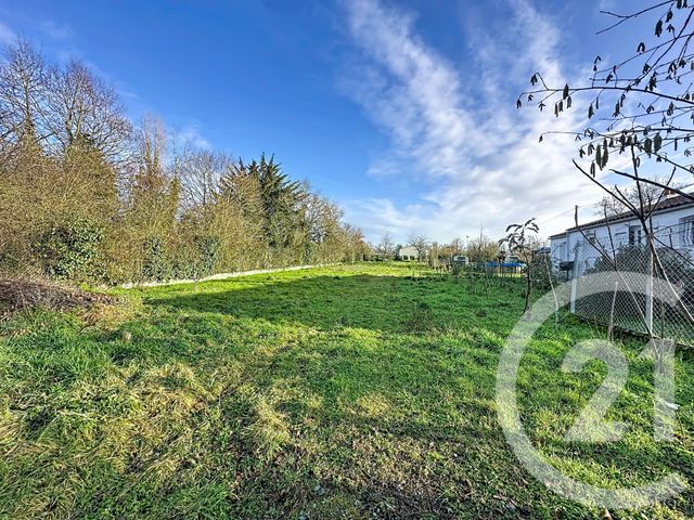 maison à vendre - 4 pièces - 110.0 m2 - MOUTIERS SUR LE LAY - 85 - PAYS-DE-LOIRE - Century 21 Solution Immobilière